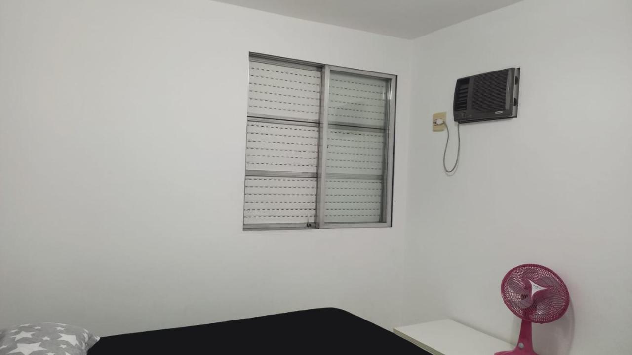 Apartamento Em 5 Minutos A Pé Tá Na E No Shopping Praiamar, 2 Quartos, 2 Banheiros, Portaria 24 Horas, Elevador, Garagem, Ar Condicionado, Wi-fi! Santos (Sao Paulo)