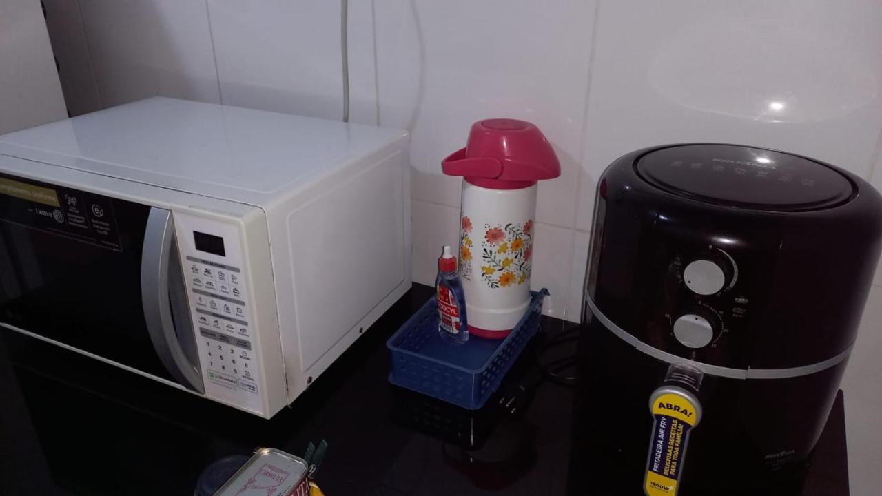 Em 5 Minutos A Pé Tá Na E No Shopping Praiamar, 2 Quartos, 2 Banheiros, Portaria 24 Horas, Elevador, Garagem, Ar Condicionado, Wi-fi!