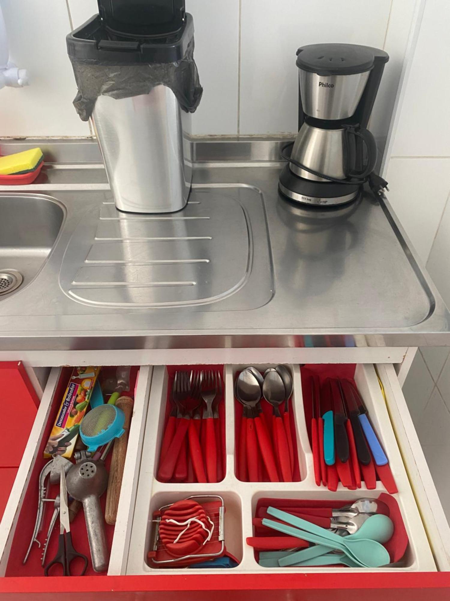 Em 5 Minutos A Pé Tá Na E No Shopping Praiamar, 2 Quartos, 2 Banheiros, Portaria 24 Horas, Elevador, Garagem, Ar Condicionado, Wi-fi! Apartamento Santos (Sao Paulo)