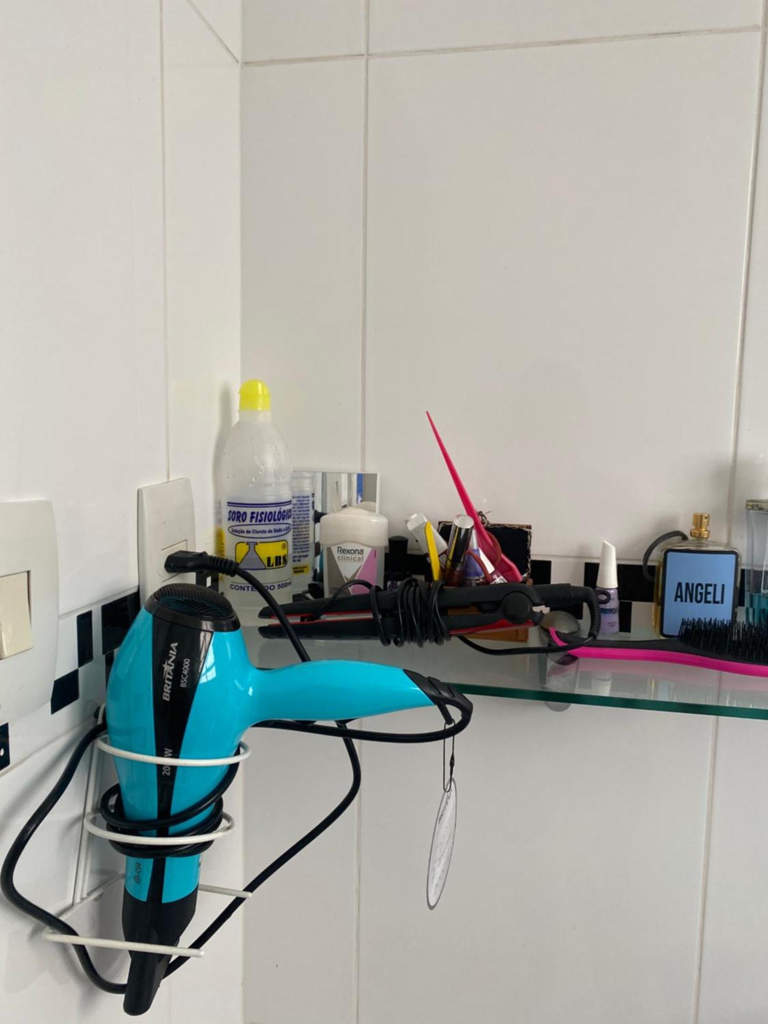 Apartamento Em 5 Minutos A Pé Tá Na E No Shopping Praiamar, 2 Quartos, 2 Banheiros, Portaria 24 Horas, Elevador, Garagem, Ar Condicionado, Wi-fi! Santos (Sao Paulo)